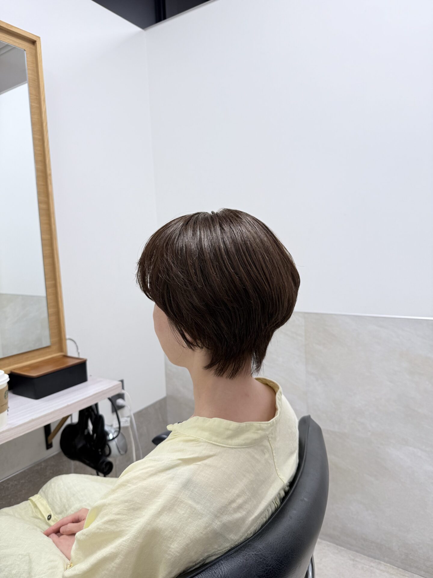 シンプルでニュートラルなショート（2枚目）｜GO TODAY SHAiRE SALON福岡天神店