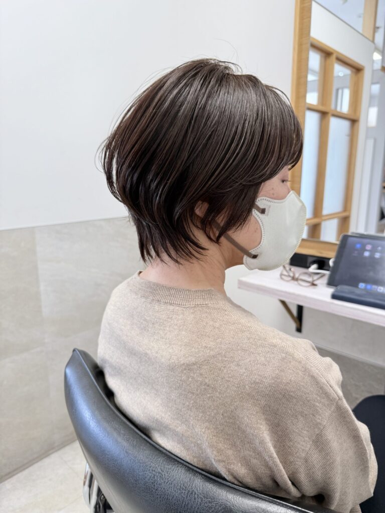 福岡県 hairlancerのヘアスタイル：大人美人ショート