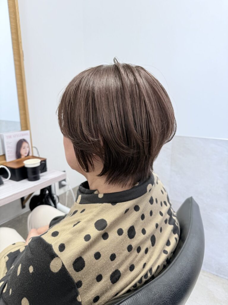 福岡県 hairlancerのヘアスタイル：ハイライト大人ショート
