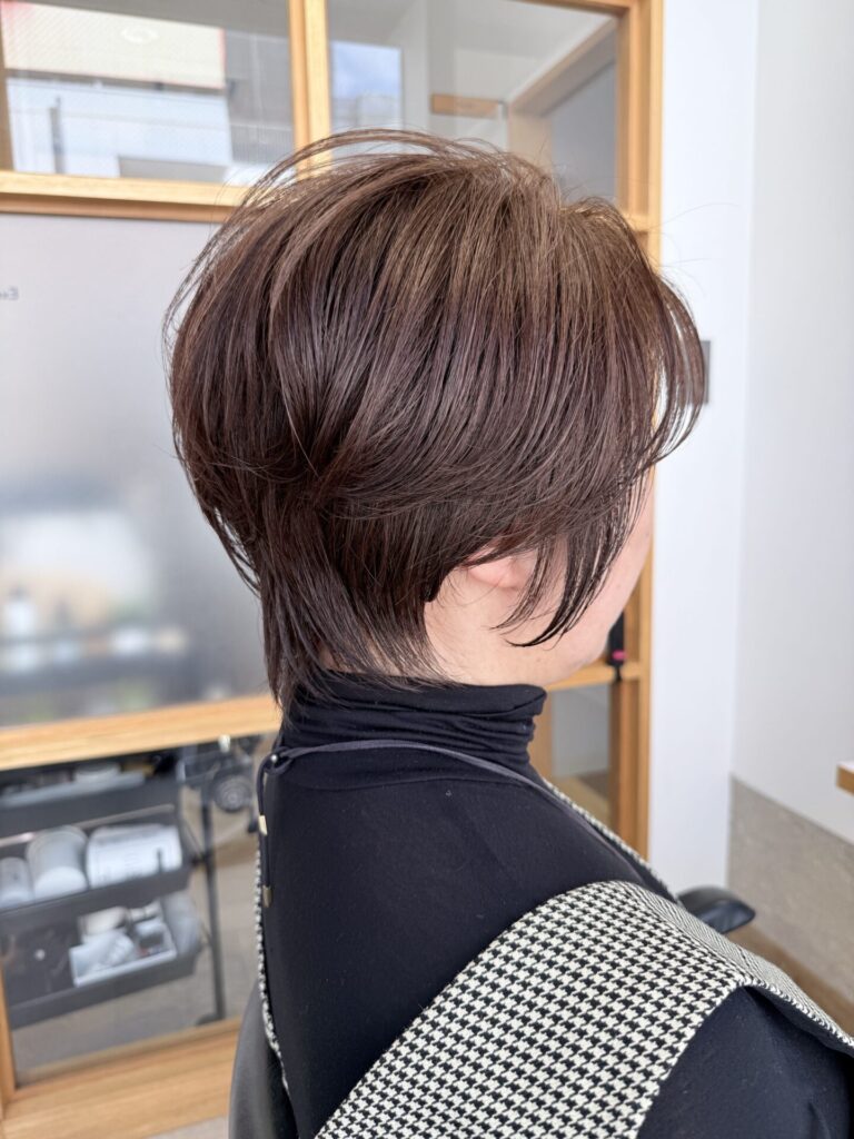 福岡県 hairlancerのヘアスタイル：大人ショートヘア